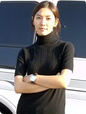 p>金素妍 i>(         ) /i>,1980年11月2日出生于韩国首尔,韩国女