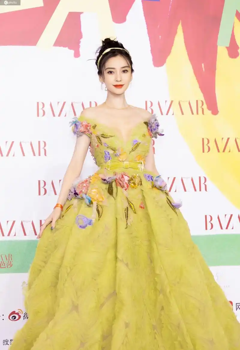 这几日的最美红毯总结,杨颖热巴稳定发挥,最让人惊喜的竟是她__凤凰网