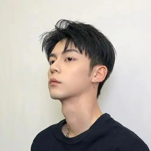 2021最帅的12款男生发型