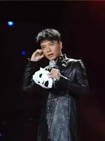 《蒙面唱将》侯佩岑搭档古巨基成竞猜伙伴,自曝"一孕傻三年"?