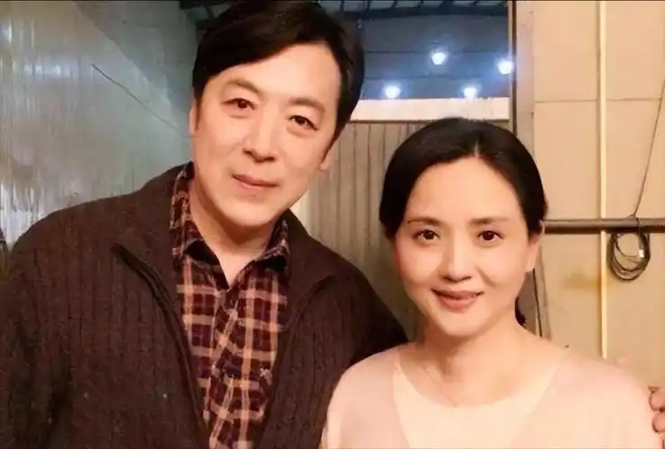 回顾国家一级演员陶慧敏嫁初恋丈夫恩爱几十年女儿比她还漂亮