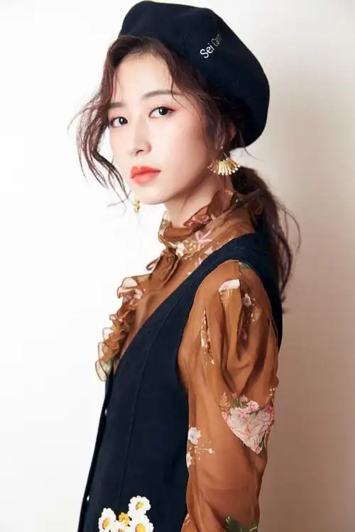 一个特别有feel的90后女演员——周雨彤