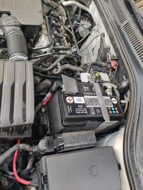 朗逸plus1.5的 电瓶渗液 把正极的一根电瓶线腐蚀了有