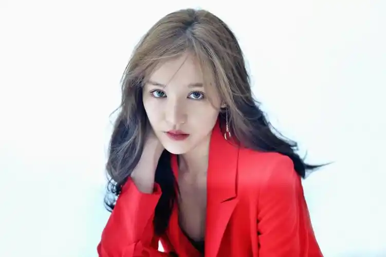 快乐女声2011冠军(2011快乐女声10强现状:段林希夺冠名不副实,杨洋成