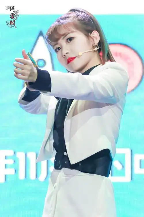 2018年12月28日 12:48   关注  火箭少女101 赖小七 赖美云 可爱