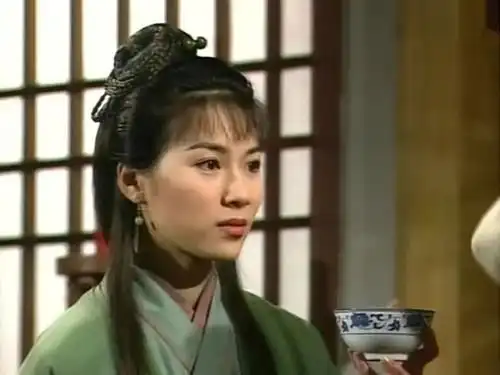 4版神雕侠侣中程英,图2最经典,图3最风尘,最后被称为史上最美