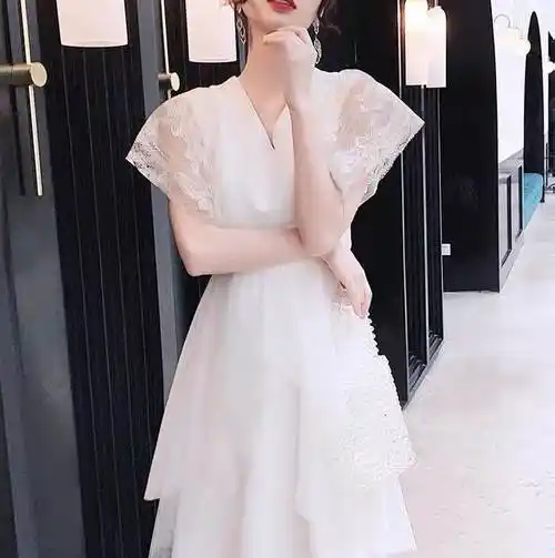 白色晚礼服女伴娘服仙气质宴会简单大方订婚衣服连衣裙平时可穿夏