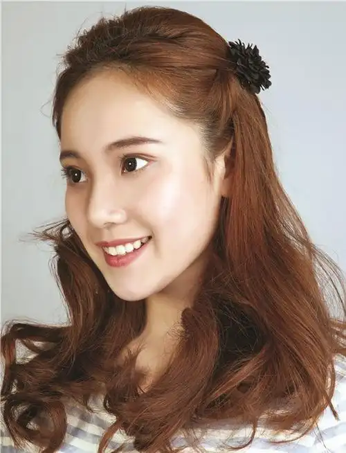 玩转长发 春季百变造型新花样