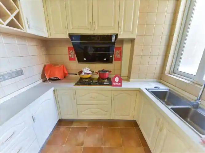 融创熙园三期4室2厅2卫近江南大学太高华莱乌