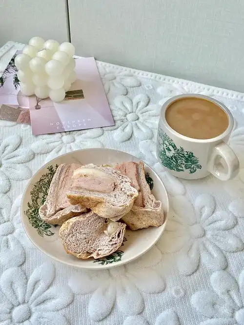 一人食早餐芋泥面包生活日记
