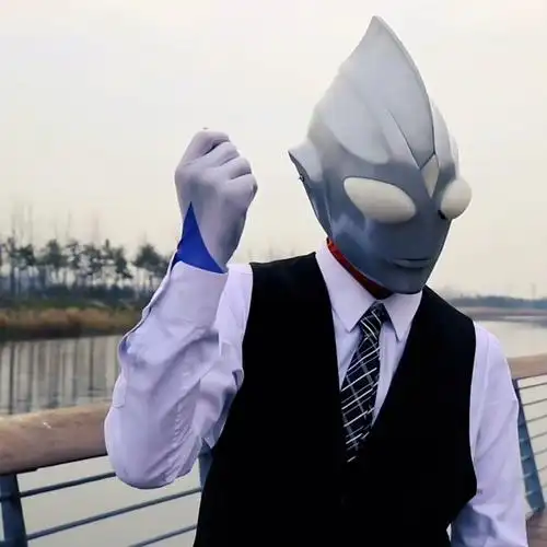 求一些奥特曼西装图