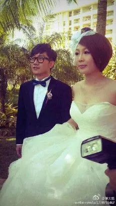 好声音金志文婚礼现场拥吻妻子 婚宴人均1000元