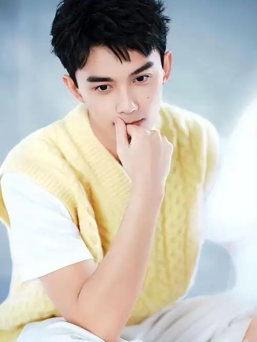 张晚意名字好诗意|吴磊|杨幂|檀健次|迪丽热巴|一路朝阳_网易订阅