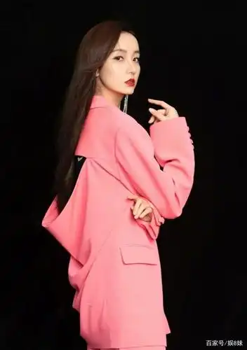 今日图集分享:吕一