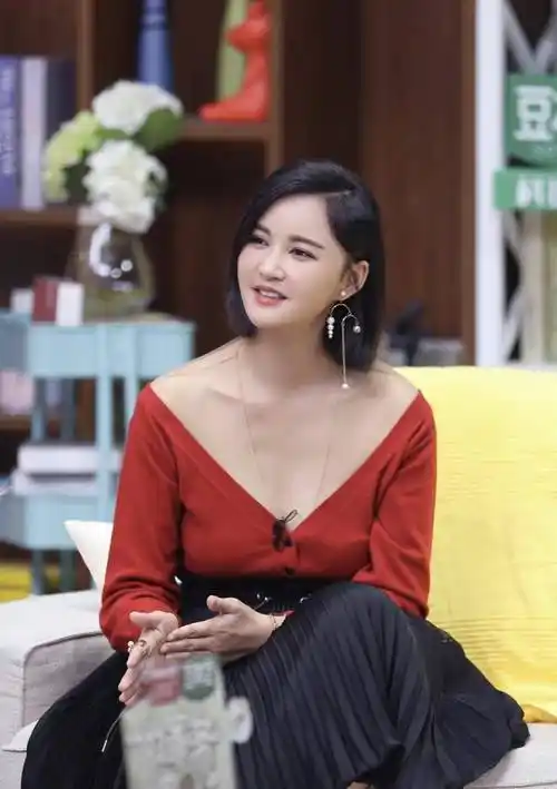 原创张歆艺果然只是胖着来玩玩的容貌愈发娇艳袁弘看了都要尖叫