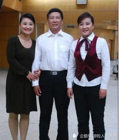 贾玲父亲贾文田:为女儿扮丑婚姻发愁,却为喜剧界培