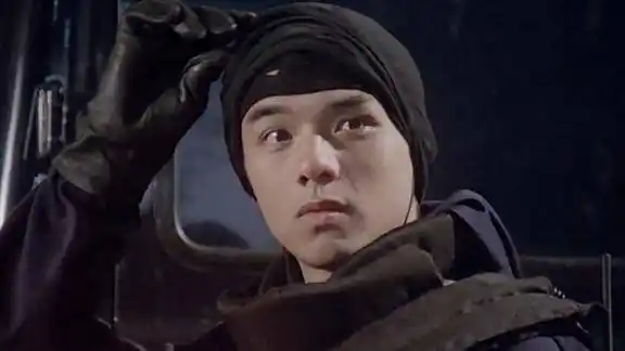 阳光警察看看年轻时的冯德伦这颜值真是没的说太帅了吧