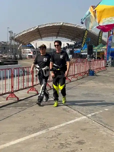 许魏洲首次参加泰国漂移比赛