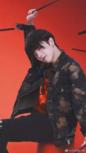 明明可以靠颜值,却偏偏要靠才华