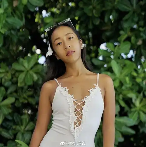 吉克隽逸罕见比基尼照曝光