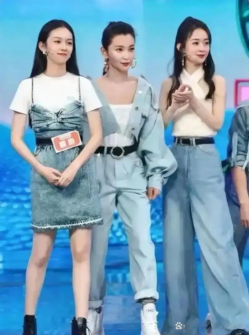 看到这张合照,赵丽颖的身高应该没人再怀疑了吧