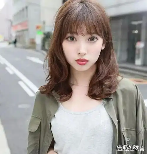 时尚,洋气,减龄的烫发发型有哪些?