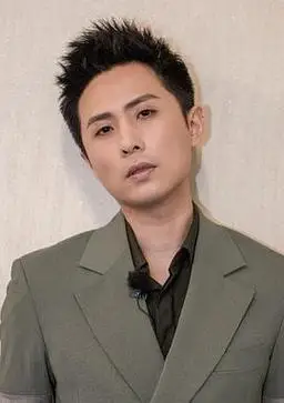 配音四大男神顶级舞台,有姜广涛和边江,还有谢添天和你熟悉的他