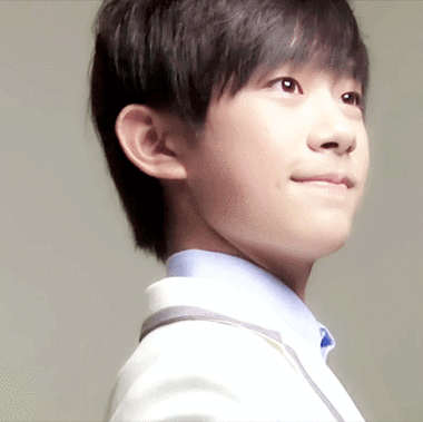 易烊千玺 tfboys tfboys jackson jackson 出处见水印 生活再难~ 也要