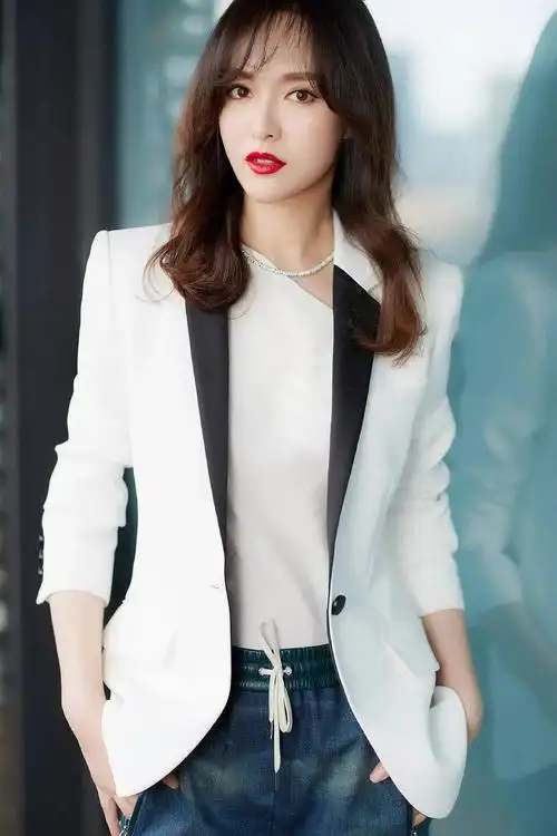 女明星穿西装,鹅们能get到谁?