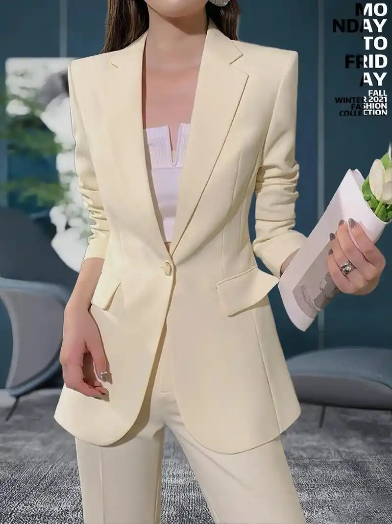 姐妹们!米黄色休闲西装套装女时尚气 - 抖音