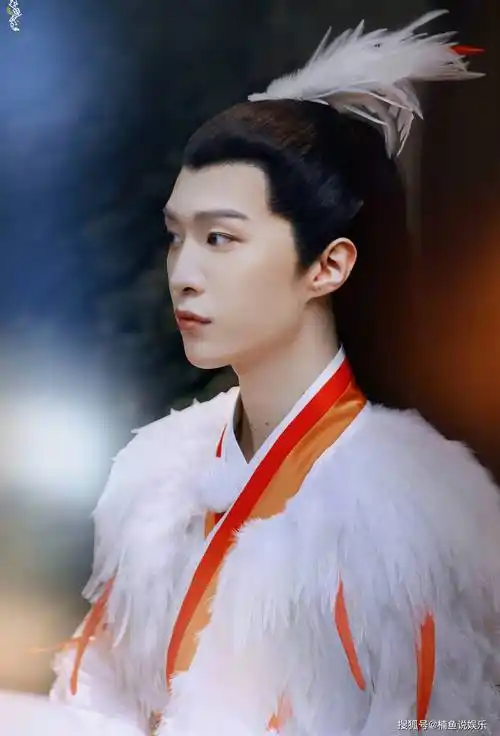 原创青春环游记3范丞丞路透曝光白鹤少年风度翩翩古装帅气