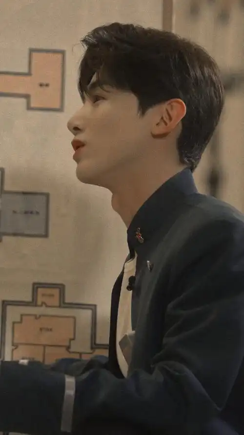 白敬亭图片来源网络,侵权删