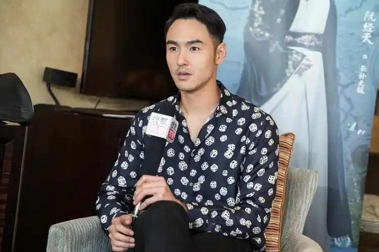 专访阮经天:因杨幂才接《扶摇》 被她撩会有感觉