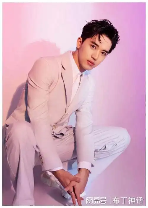 许魏洲,1994年10月20日出生于上海市,中国内地影视