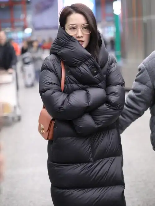 高端新品秋冬宽松过膝加厚外套李沁同款时尚中长款白鸭绒羽绒服