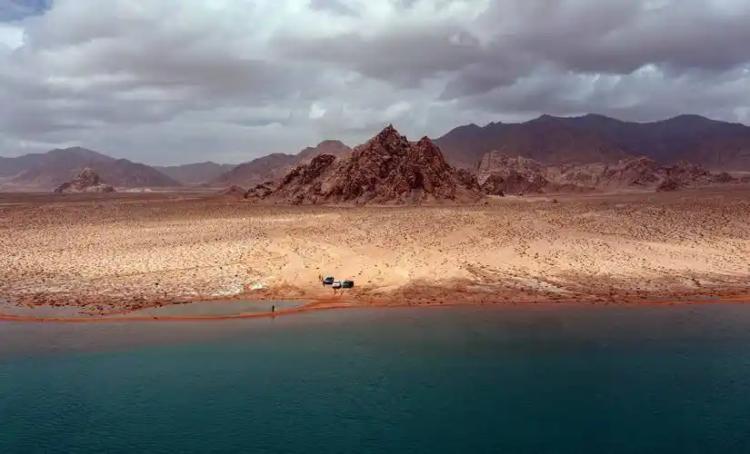 (新华全媒 )天空之眼飞阅阿尔金山保护区_自然保护区_无人机_新疆