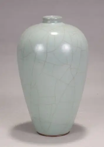 梅瓶(宋式)胆瓶今生:国家复烧投巨资隐于深巷无人识宋代以降,历代王朝