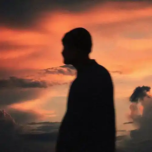 一些孤独感拉满的头像~_夏天_男生_绿色