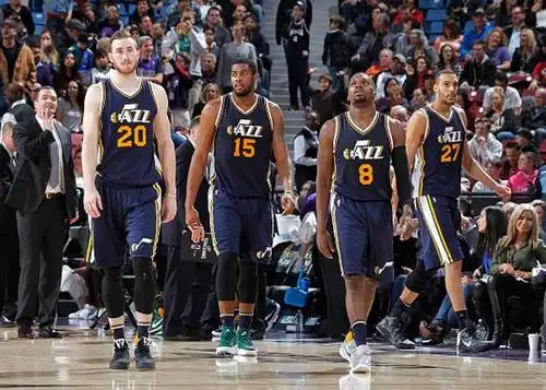 爵士有可能成西部前四?更强阵容背后或暗藏危机