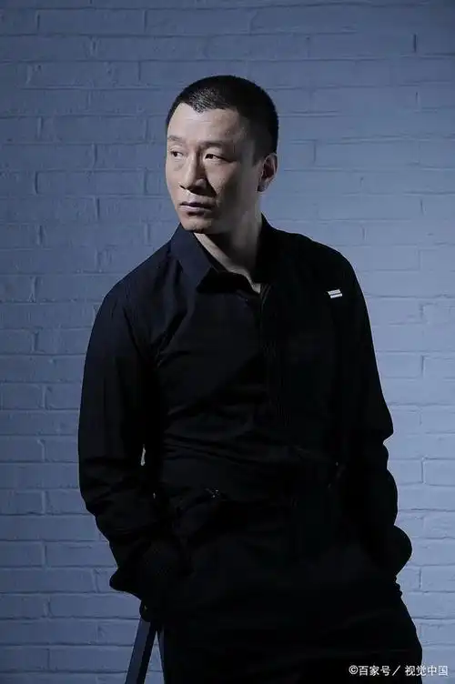 凭借着自己的"反转魅力",孙红雷在这档综艺中收获了不少粉丝.