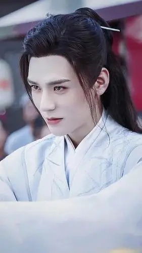 山河令龚俊,张哲瀚单人图:这也太甜了