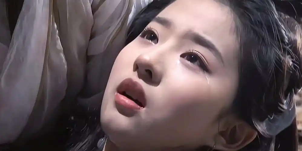 梨花一枝春带雨,美人落泪,我见犹怜.【刘亦菲/王语嫣】