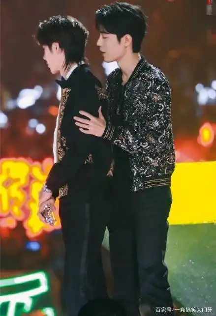 星光大赏肖战王一博这是要"撑死"cp粉,撒糖不停,难怪说出这话