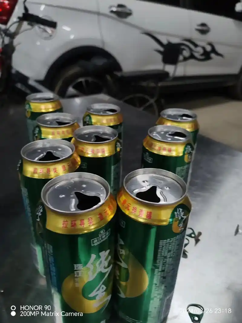 有时侯累的时候 心情不好的时候 喝点酒也是一种释放,酒不在多