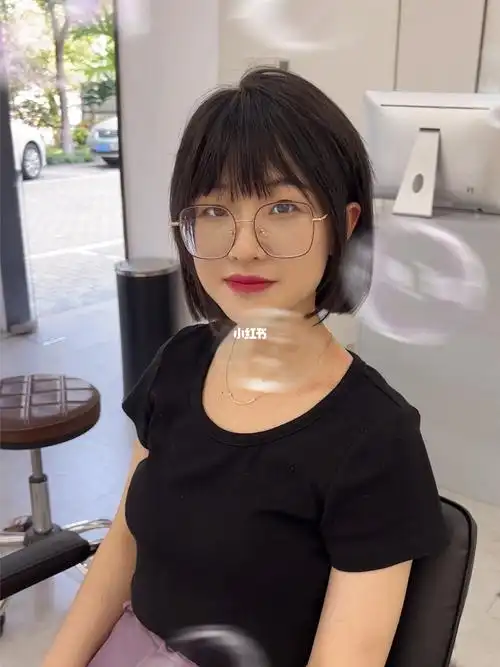 圆脸发型推荐  #女生发型参考  #女生短发#短发女生  #好打理短发