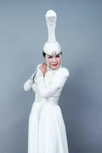 著名军旅歌唱家【乌兰托娅】