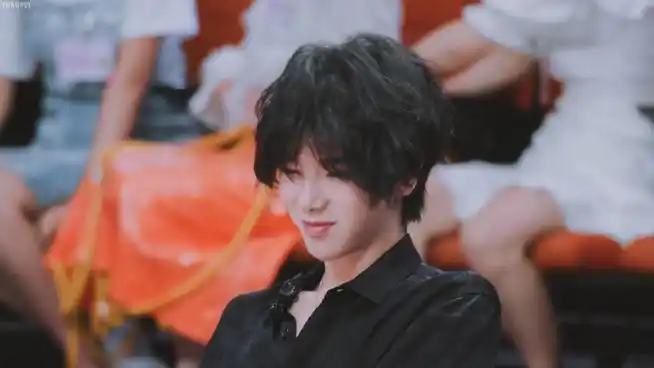 飒飒的美貌06080593@华晨宇yu#2024华晨宇火星演唱会