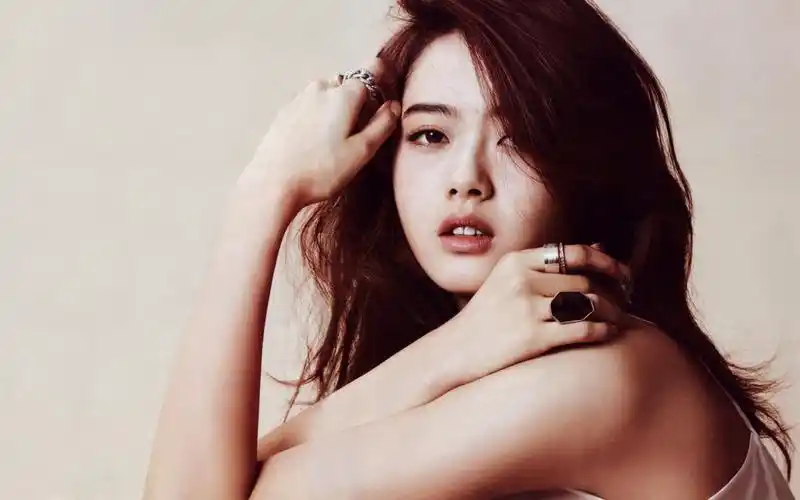 高雅拉美女壁纸221