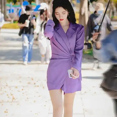 2021秋冬新款鞠婧祎明星同款紫色西装连衣裙女法式系带不规则短裙