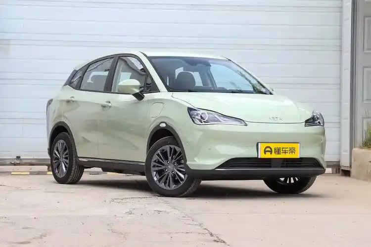 哪吒v 2022款 潮400 pro,售9.69万,配面部识别,配置实用